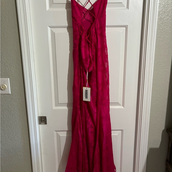 NWT Runaway the Label: Florenza Maxi Dress - Fuchsia - Small AND Medium - Picture 9 of 13
